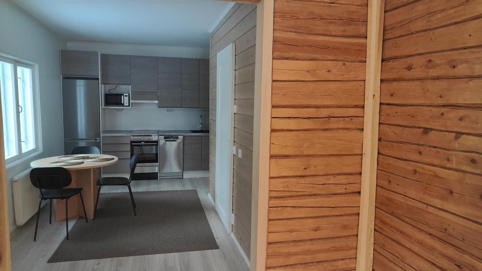 רובניימי Royal Reindeer Lakeside Apartments מראה חיצוני תמונה